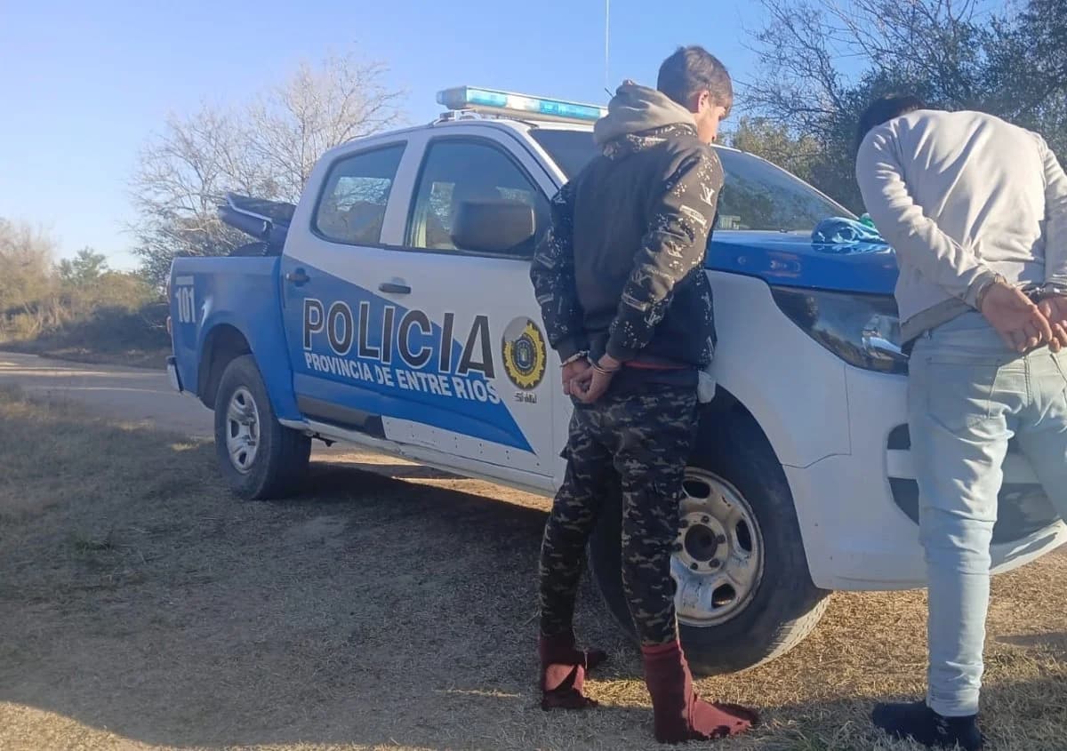 Robaron una moto en una vivienda rural y fueron detenidos tras un operativo cerrojo - imagen de origen