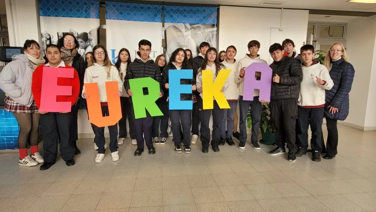 Más de 650 estudiantes participaron de la muestra EUREKA en la Facultad de Ciencia y Tecnología - imagen de origen