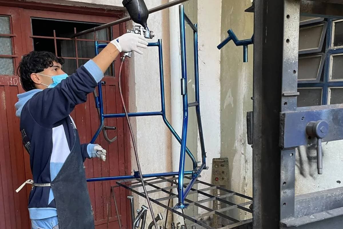 Estudiantes de Santa Elena fabricaron un andador para una persona mayor - imagen de origen