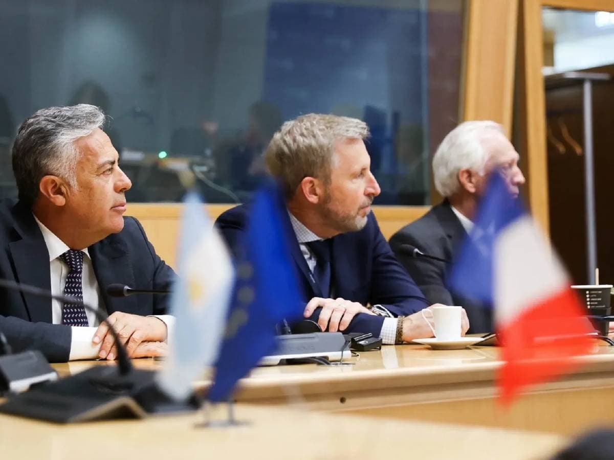 Frigerio evaluó en París herramientas de financiamiento para proyectos estratégicos de Entre Ríos - imagen de origen