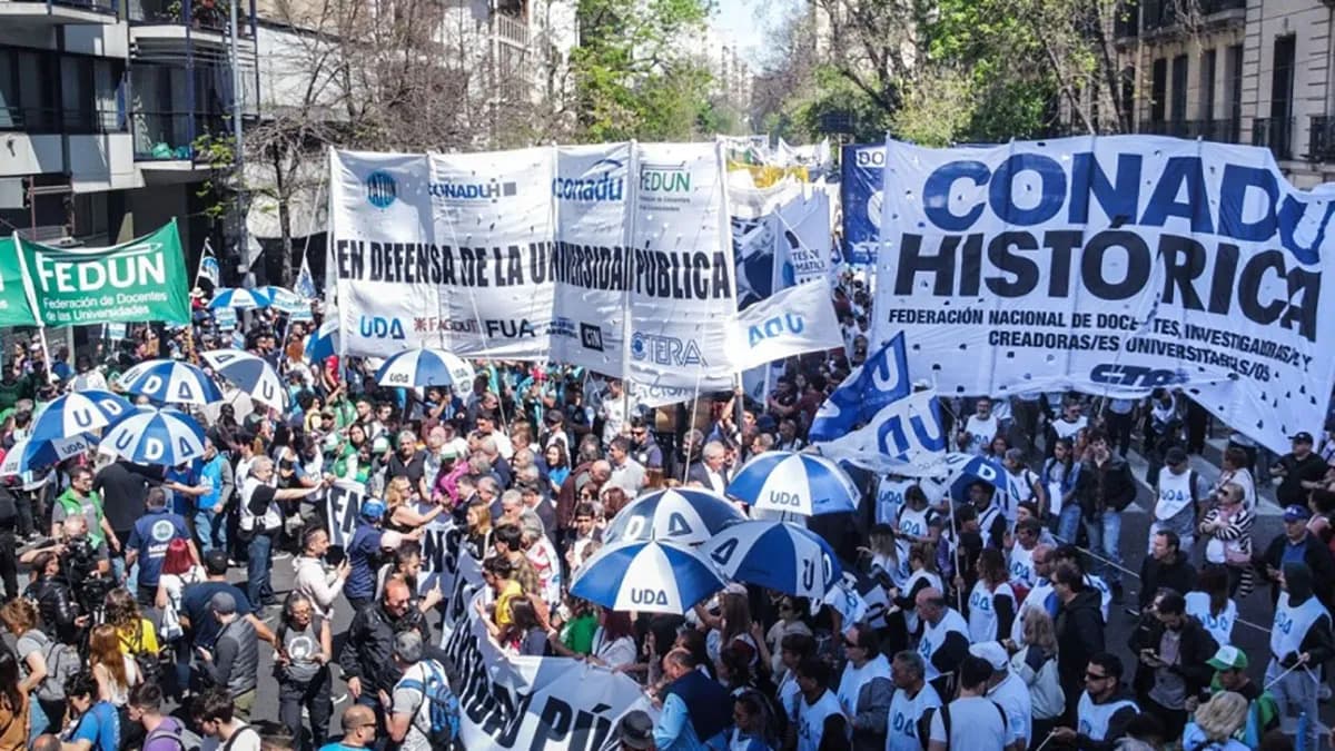 Docentes universitarios vuelven al paro por salarios y presupuesto - imagen de origen