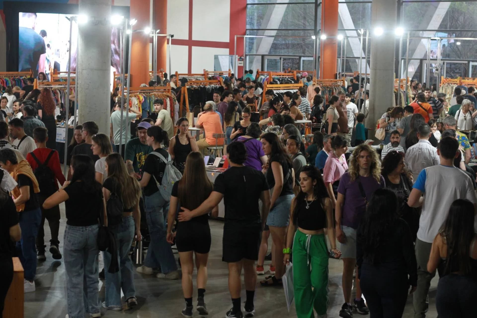 Diseñadores entrerrianos podrán participar de la décima edición de la Feria del Centro en Rosario - imagen de origen