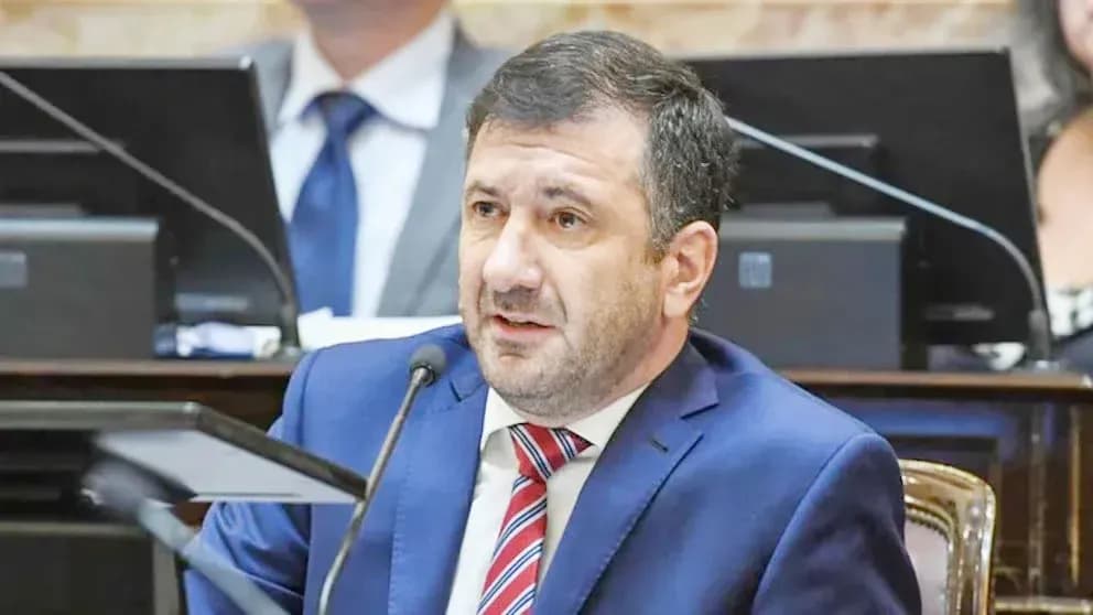 La Fiscalía paraguaya pedirá la pena para Kueider en el juicio por el ingreso de 200 mil dólares sin declarar - imagen de origen