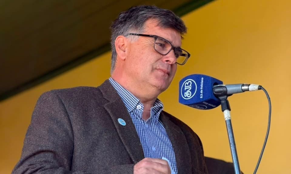 Colombatto defendió el IPCVA y pidió discutir "cómo mejorar la infraestructura y la logística que hoy encarecen la producción" - Dos Florines - imagen de origen