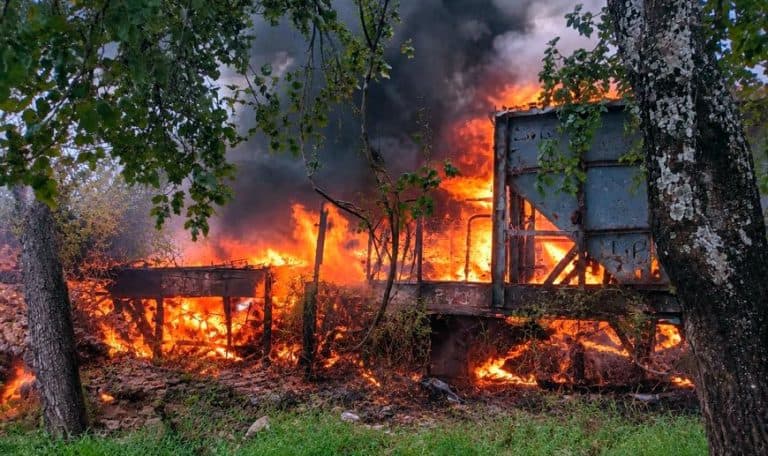 Un incendio afectó tres vagones en la Estación Central de Concordia - imagen de origen