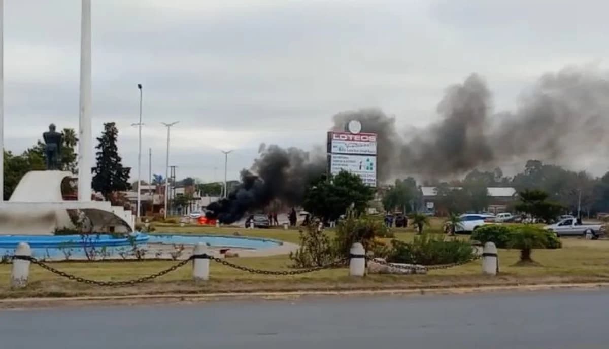 Trabajadores de Granja Tres Arroyos volvieron a movilizarse para reclamar por los puestos de trabajo - imagen de origen