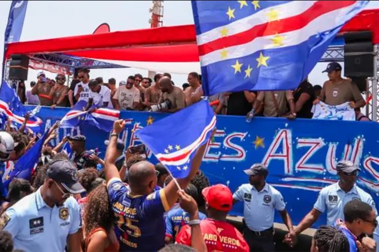 Emotivo recibimiento a la selección de Cabo Verde tras su histórica participación en el Mundial 2026 - imagen de origen