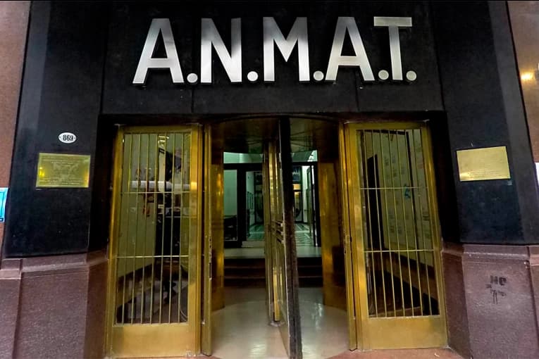 ANMAT cambió las reglas para certificar fábricas extranjeras de productos médicos - imagen de origen