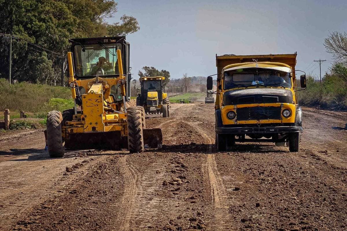 Mejoran la Ruta Provincial 13 para facilitar la salida de la producción en Nogoyá - imagen de origen