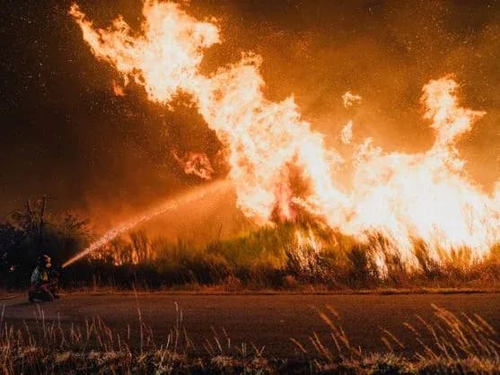 España registra incendios forestales en medio de la ola de calor - imagen de origen
