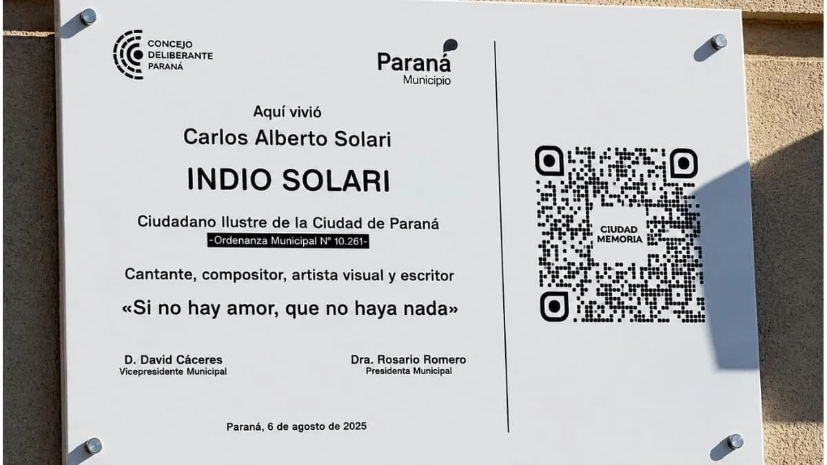 Paraná homenajeó al Indio Solari en el edificio del Correo Argentino - imagen de origen