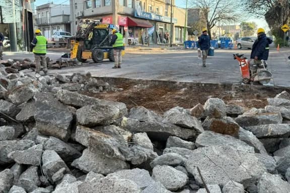 Comenzaron las obras en Primera Junta y Lestonnac: habrá corte total por al menos 15 días - imagen de origen