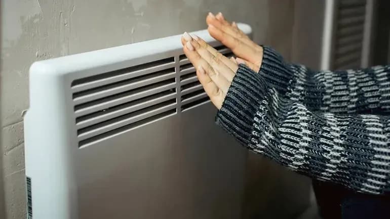 El Gobierno nacional volvió a aumentar la luz y el gas en pleno invierno - imagen de origen