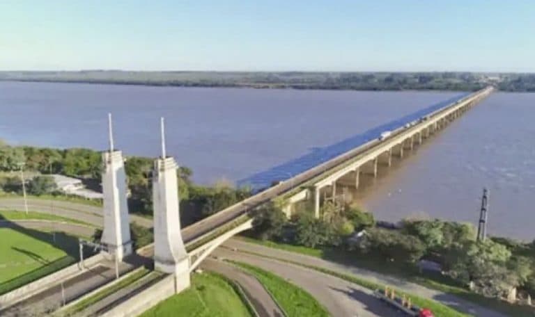 El Gobierno de Brasil inició una mega obra de refacción en el puente Uruguayana-Paso de los Libres - imagen de origen