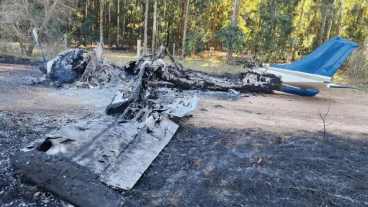 Se entregó el último prófugo por el cargamento de droga vinculado a la avioneta incendiada en Paysandú - imagen de origen