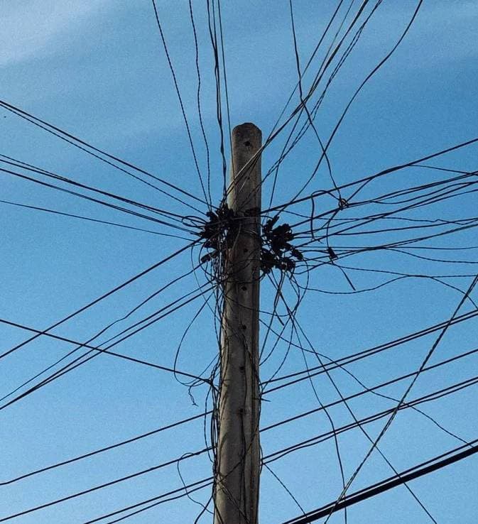 ¡Se acabó!: Las empresas de servicios deberán retirar el cableado aéreo ocioso - imagen de origen