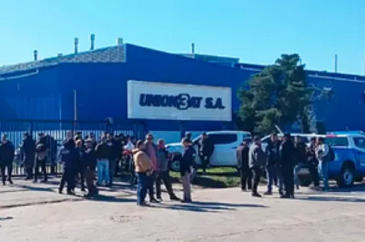 Dictaron conciliación obligatoria y ordenaron reincorporar a trabajadores despedidos de fábrica de baterías - imagen de origen