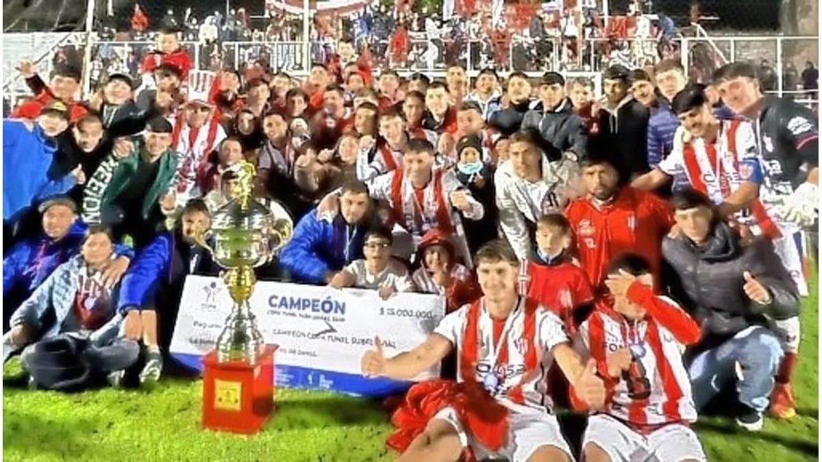 Atlético Paraná es el campeón de la Copa Túnel Subfluvial - imagen de origen