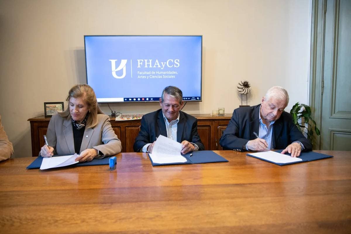 Paraná y Concepción del Uruguay tendrán un libro sobre su historia - imagen de origen