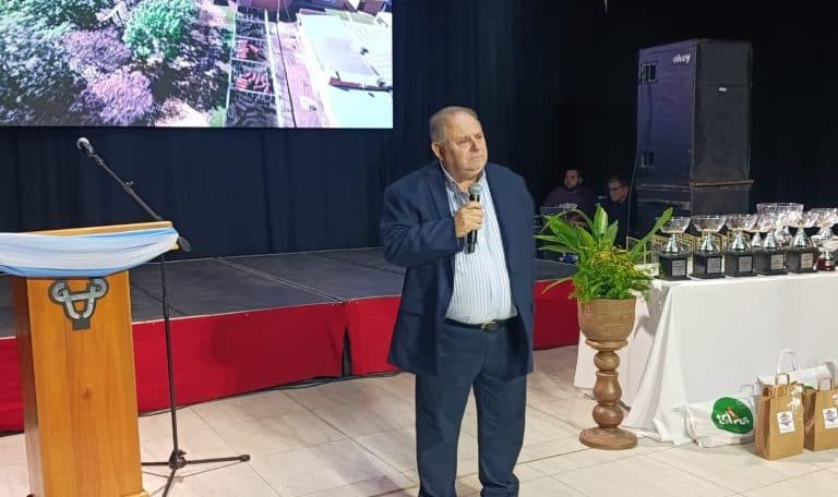 De cara al 2027, Héctor Reniero recibió ofertas para cargos políticos y gremiales - imagen de origen
