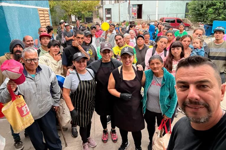 Comedor Los Conejitos implementa recorridas nocturnas para asistir a personas en situación de calle - imagen de origen