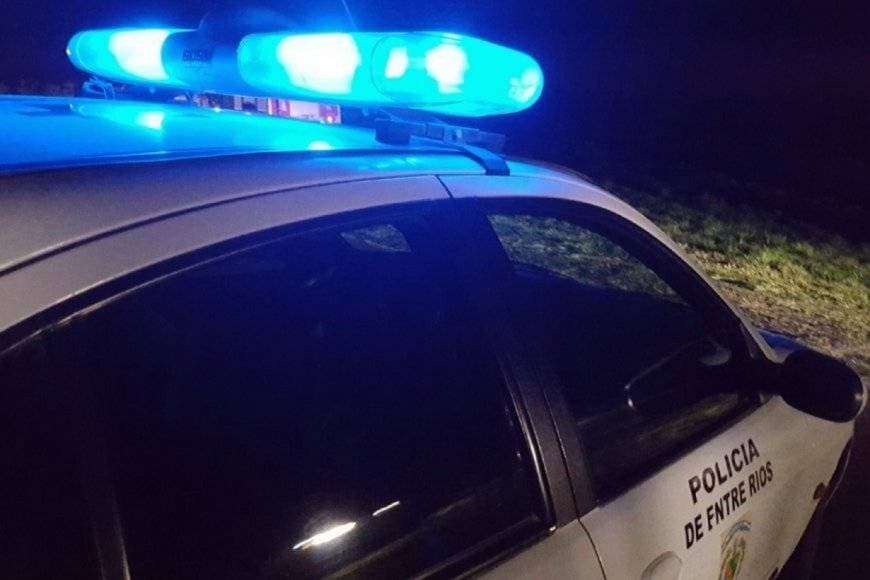 Un joven de 19 años fue detenido por lesionar a su madre en la cabeza con una botella - imagen de origen