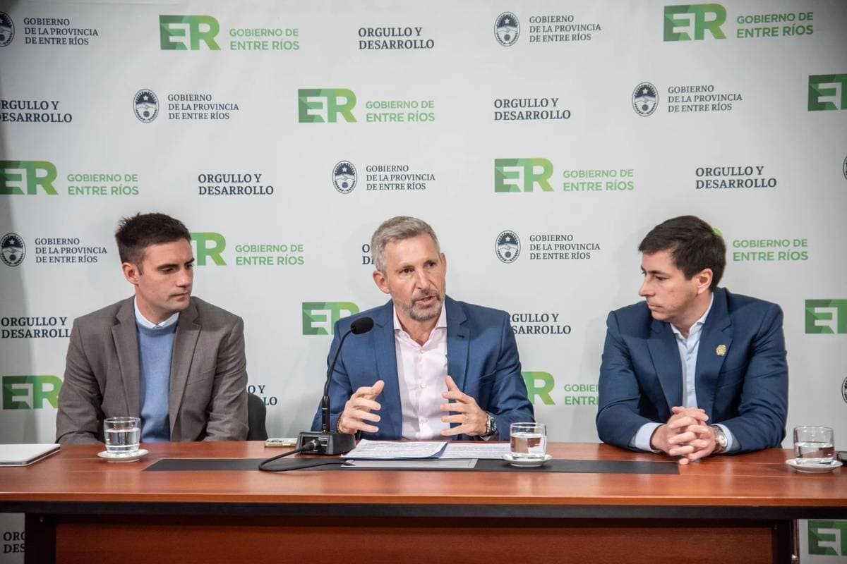 Entre Ríos anunció nuevas medidas de crédito para empleados públicos y jubilados - imagen de origen