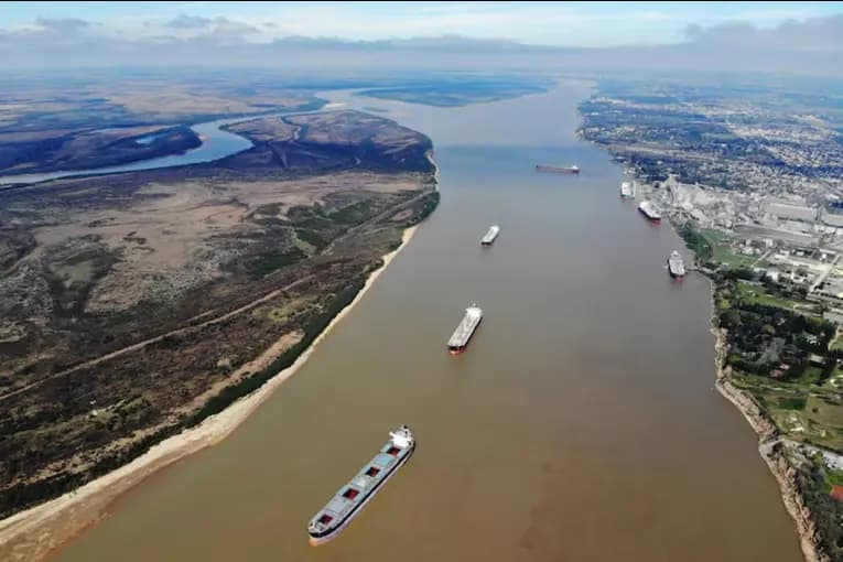 El río Paraná tendrá un nuevo esquema ambiental para dragados: qué propone el Gobierno - imagen de origen