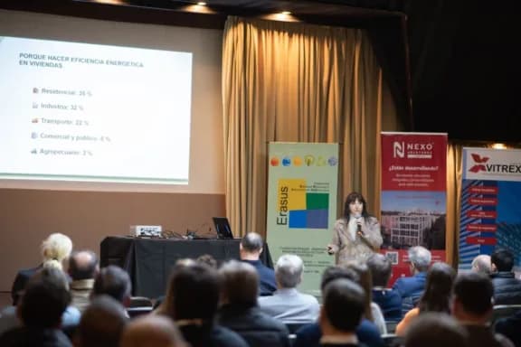 Se realizó una jornada sobre eficiencia energética y etiquetado de viviendas en Entre Ríos - imagen de origen