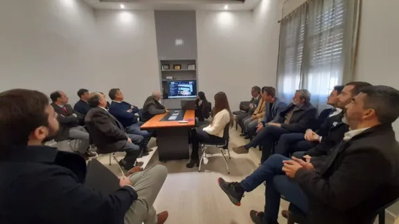 Asamblea caliente: Fracasó el intento de imponer una lista unidad en un instituto del CAER - imagen de origen