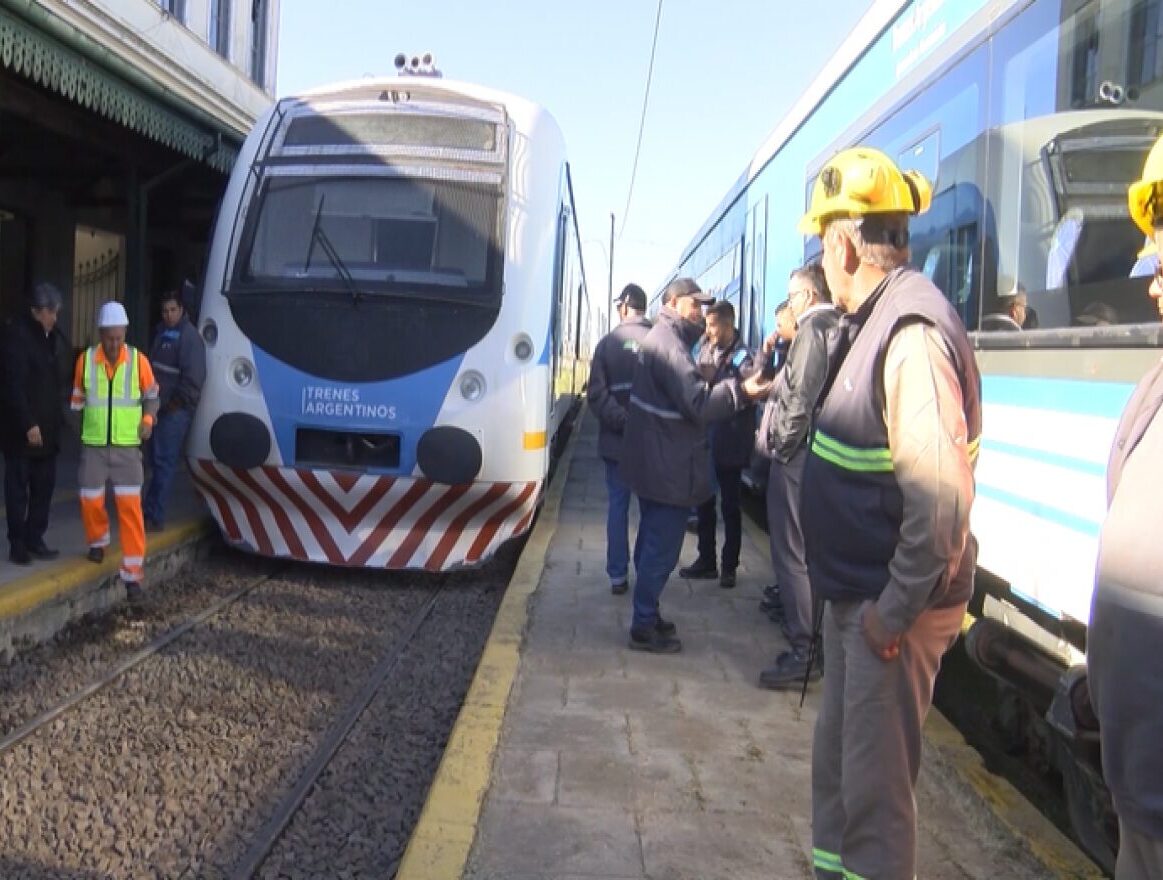 Morales: "Posiblemente la semana que viene vuelva a funcionar el tren, pero sin certeza" - Plaza Web - imagen de origen