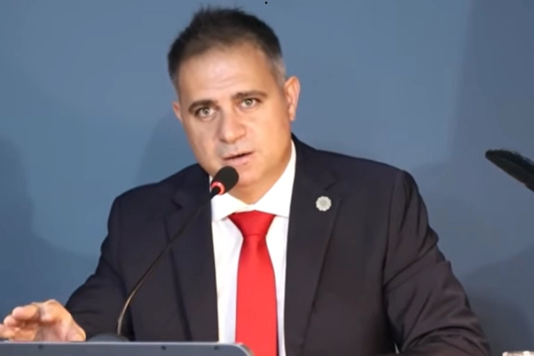 El intendente Davico viaja a Israel como invitado de honor a una Cumbre Internacional - imagen de origen