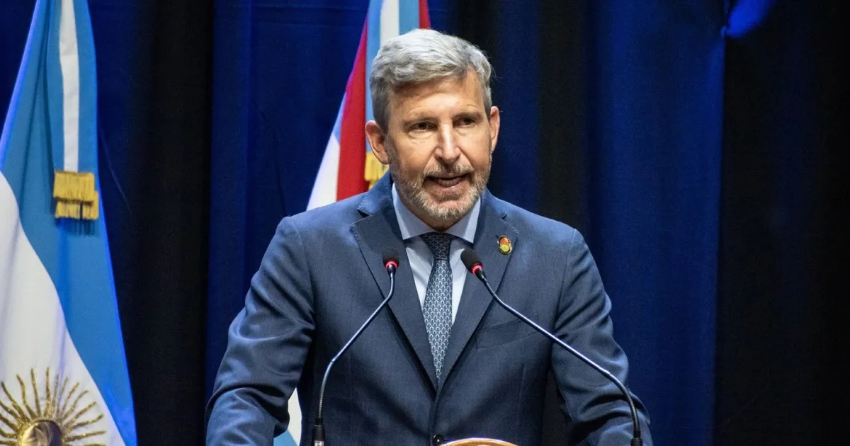 Entre Ríos: Frigerio lanzó un plan para aliviar el impacto de los créditos en los trabajadores endeudados - imagen de origen