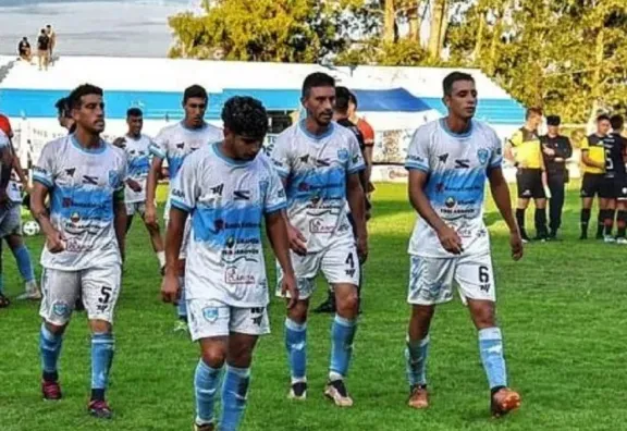 Federal A: Gimnasia perdió ante Sportivo Las Parejas y dejó atrás una racha de seis partidos sin derrotas - imagen de origen