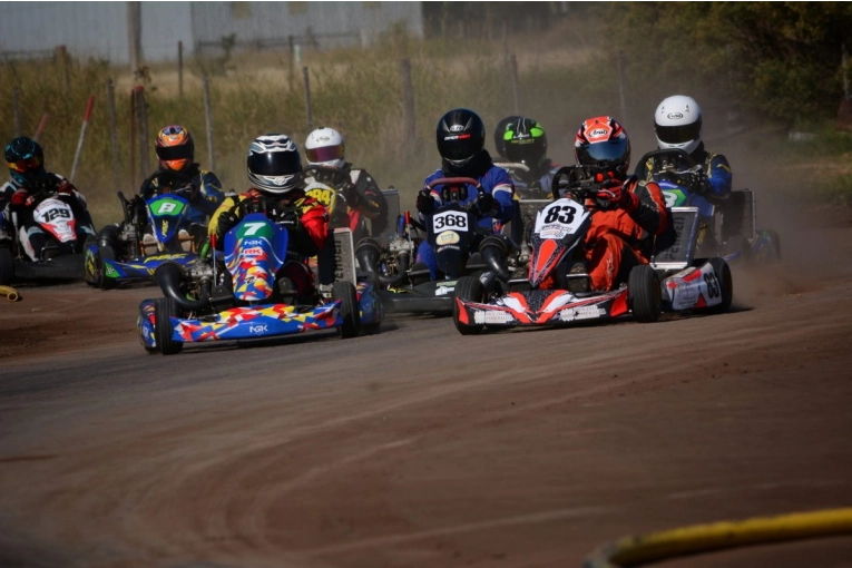 Más de 30 pilotos competirán en una nueva fecha del Karting Tierra - imagen de origen