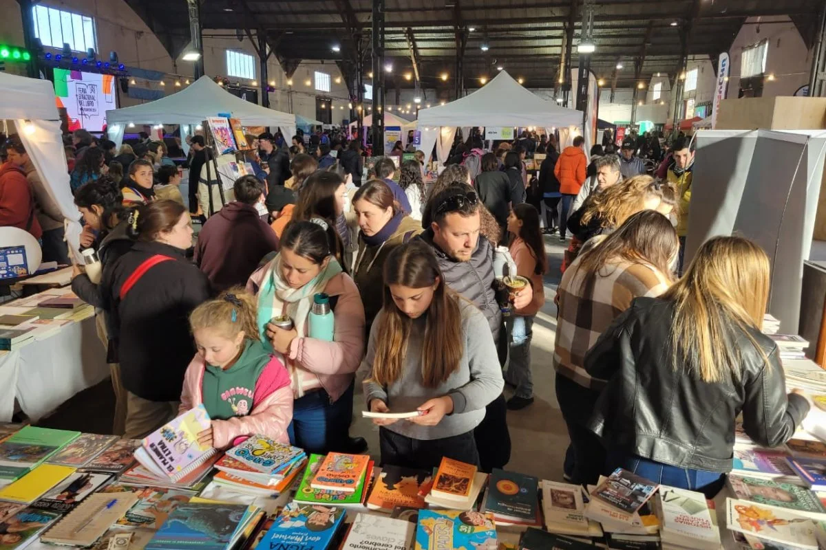 Abrieron las inscripciones para la Feria Internacional del Libro de Gualeguaychú - imagen de origen