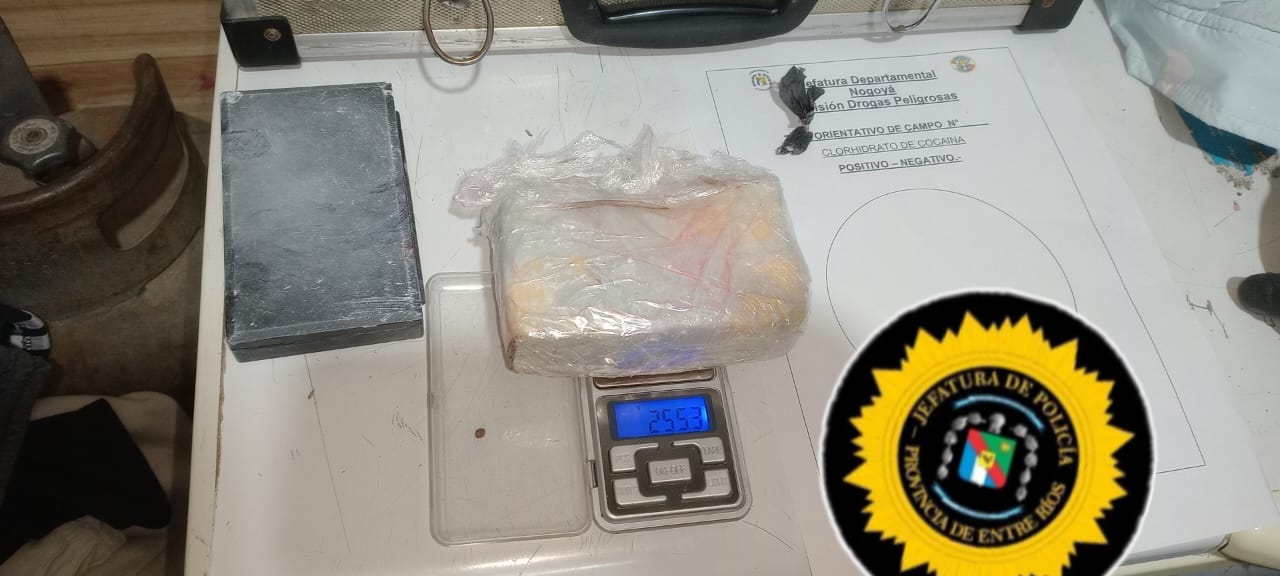 Cuatro detenidos y secuestro de droga tras tres allanamientos por narcomenudeo en Nogoyá - imagen de origen