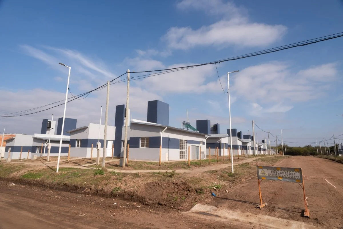 El Gobierno de Entre Ríos presentó una nueva línea de créditos hipotecarios con más previsibilidad y sin sorteos - imagen de origen