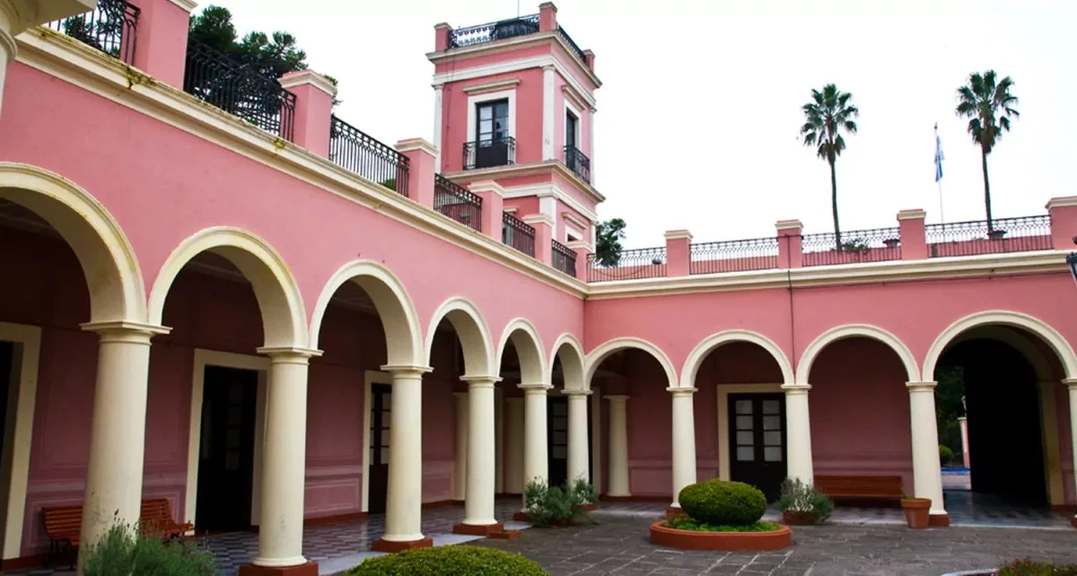 El Palacio San José convoca a escuelas para la Promesa de Lealtad a la Bandera - imagen de origen