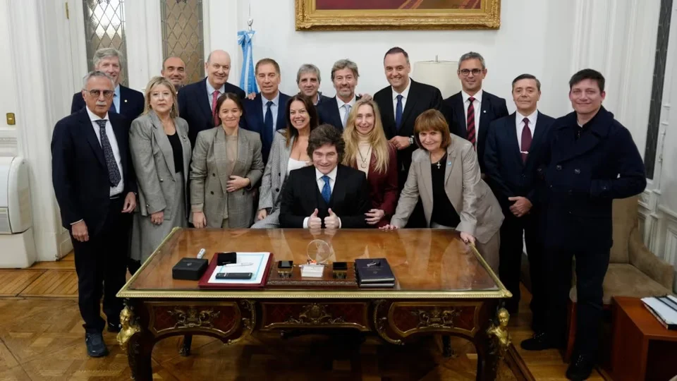 Quiénes son los integrantes del Gobierno que se adhirieron al régimen simplificado de Ganancias - imagen de origen