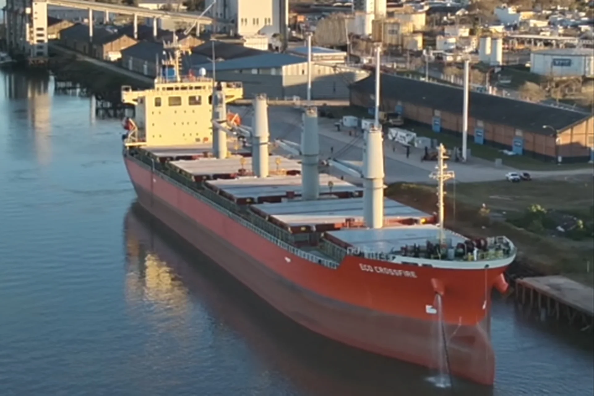 Entre Ríos logró la primera exportación de harina de soja no transgénica desde el puerto de Concepción del Uruguay - imagen de origen