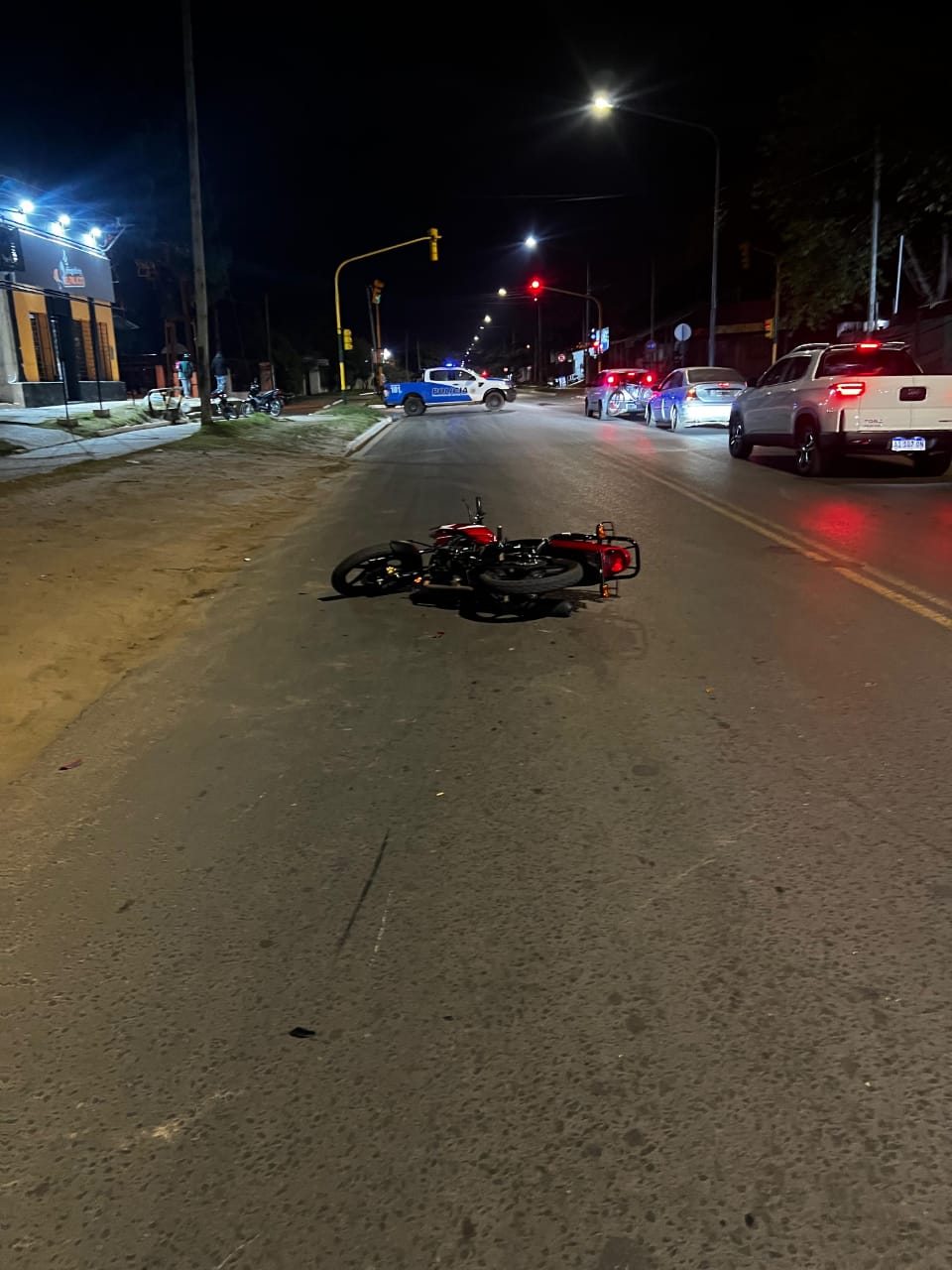 Choque frontal entre dos motos en una Avenida de Concordia, dejó a un conductor hospitalizado - 7PAGINAS - imagen de origen