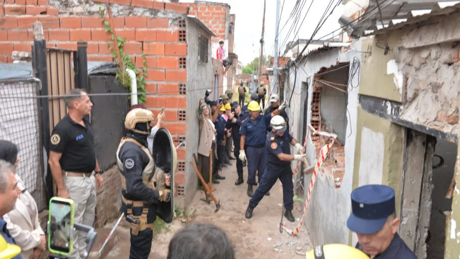 Se entregó, imputaron y quedó en prisión uno de los vendedores del búnker narco del pasillo del Lomas II | Análisis - imagen de origen