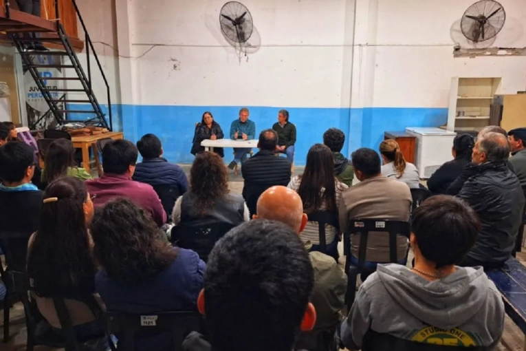 Bahillo cuestionó la reforma previsional de Frigerio en un encuentro con trabajadores de Federación - imagen de origen