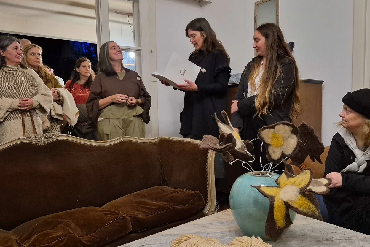 Proyecto Cruce invita a una muestra textil y arte contemporáneo en Casa Banano - imagen de origen