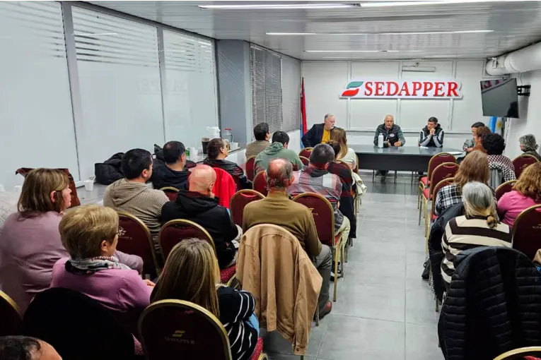 Empleados del Registro Civil reclamaron mejoras salariales y de infraestructura - imagen de origen