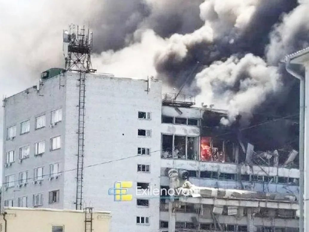 Ucrania bombardeó una planta de semiconductores que provee al ejército de Putin en Rusia - imagen de origen