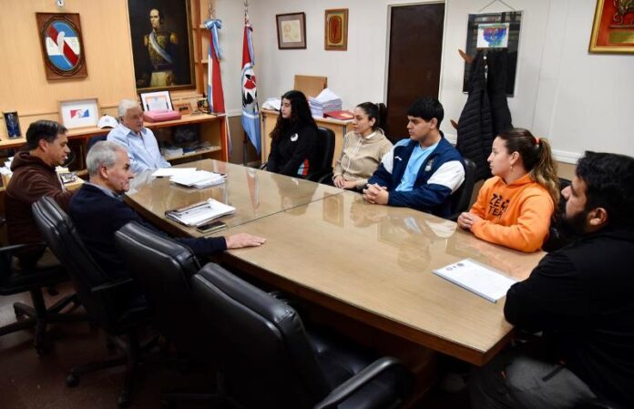 Histórico torneo de pesas olímpicas en Concepción del Uruguay. - imagen de origen