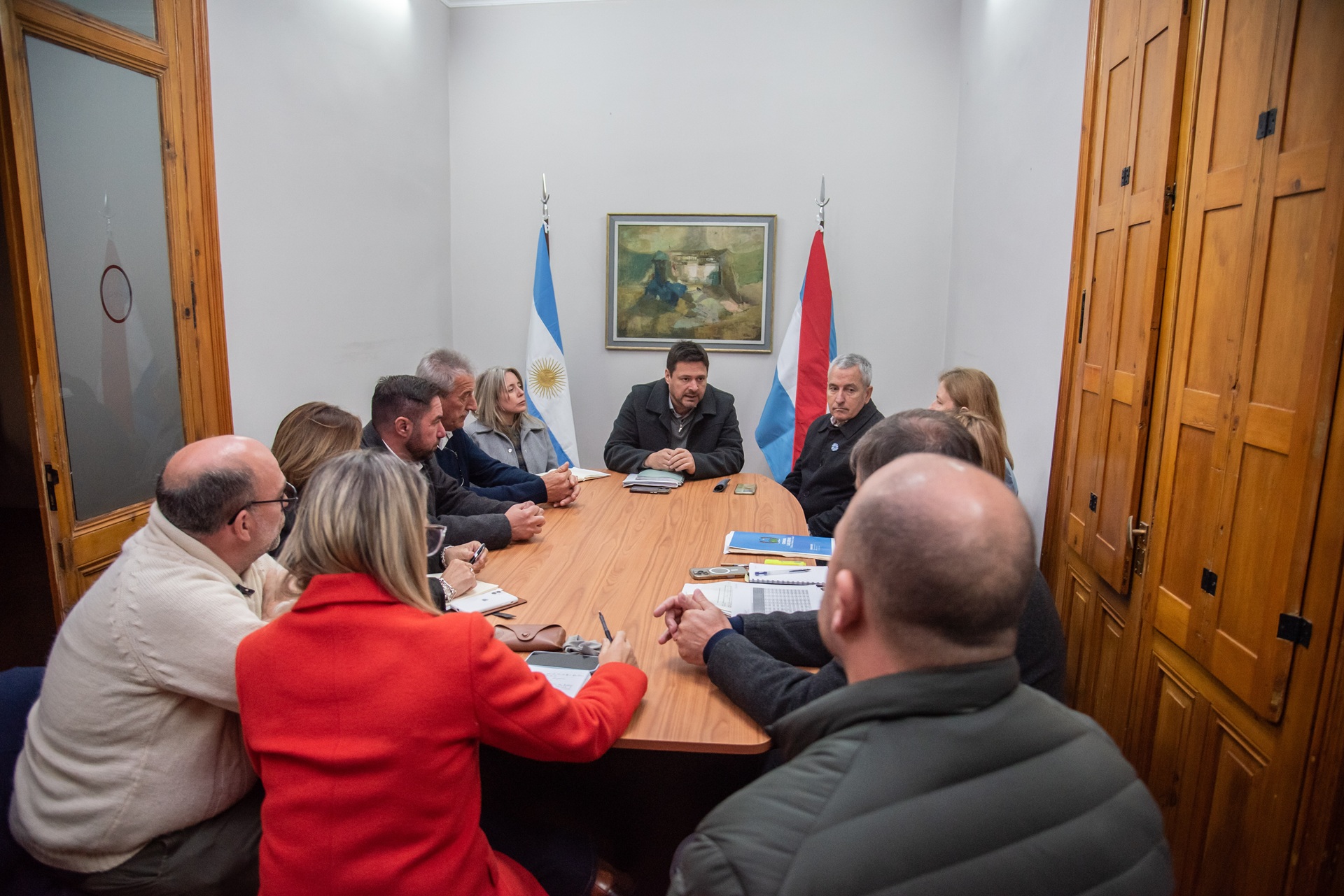 El Ejecutivo recibió a las ligas de comunas y a los bloques legislativos por la coparticipación - imagen de origen