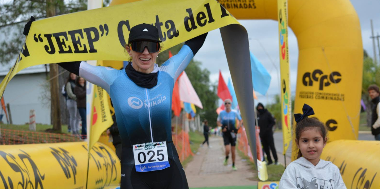En Chajarí, Eduardo Pelichero y Ana María Brunini se quedaron con la primera fecha del duatlón Jeep - 7PAGINAS - imagen de origen